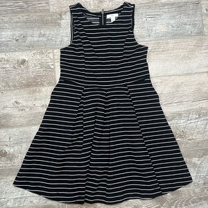 Black Pleated Dress with Pockets - Girls Sz XL